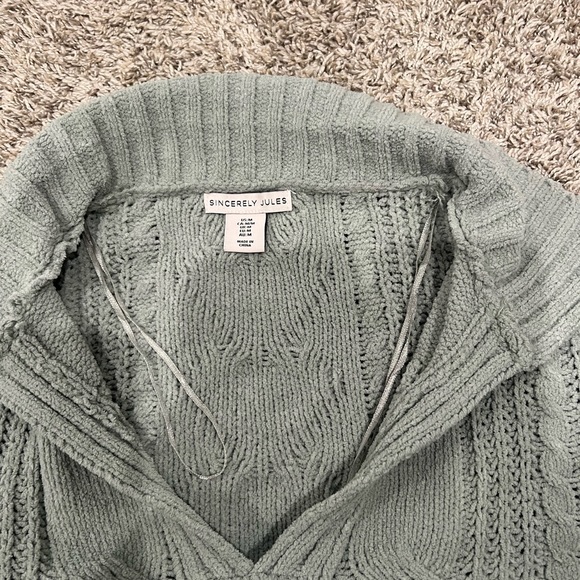 Women’s cropped sweater - Picture 2 of 4